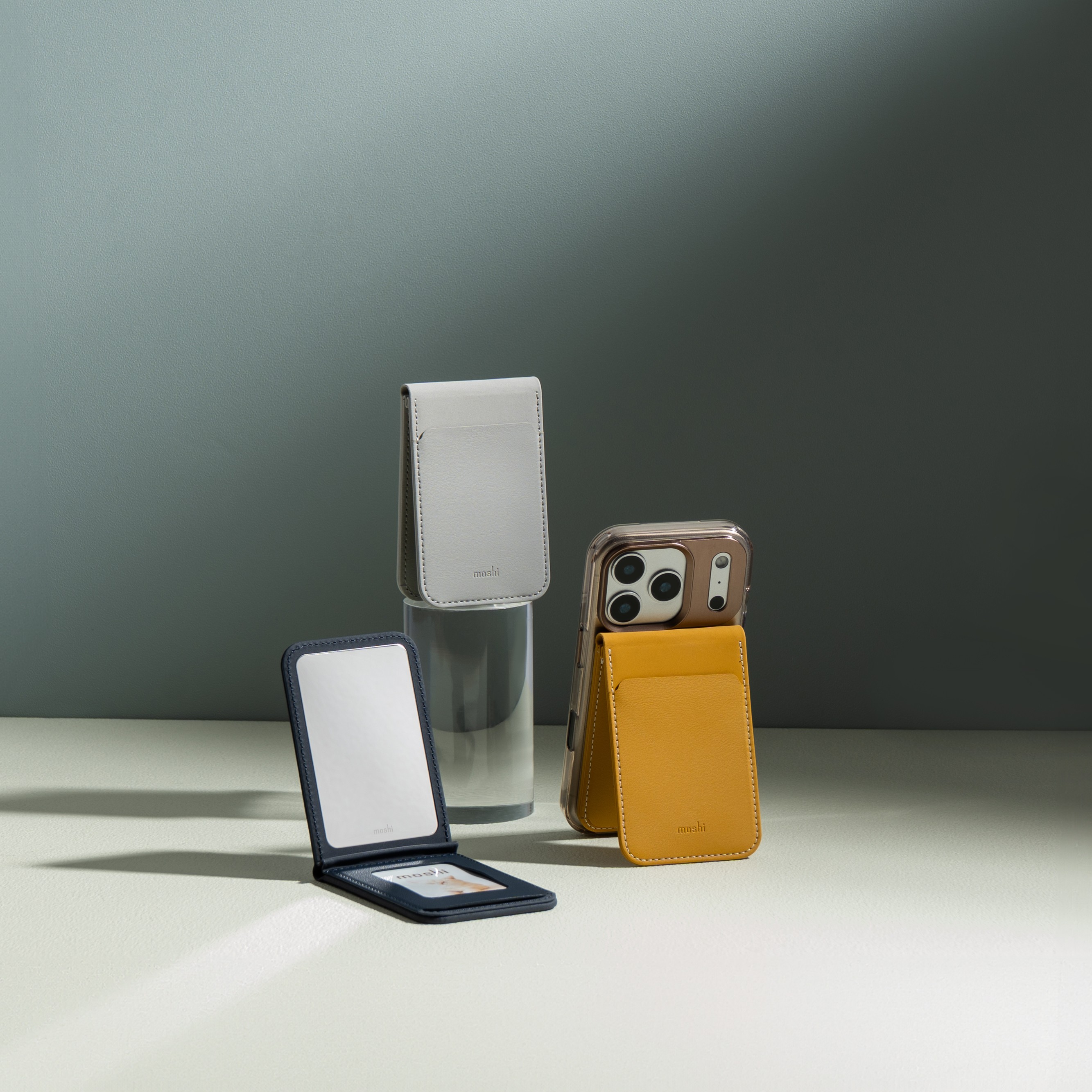 Magnetic Mirror Wallet Stand - Foggy Gray