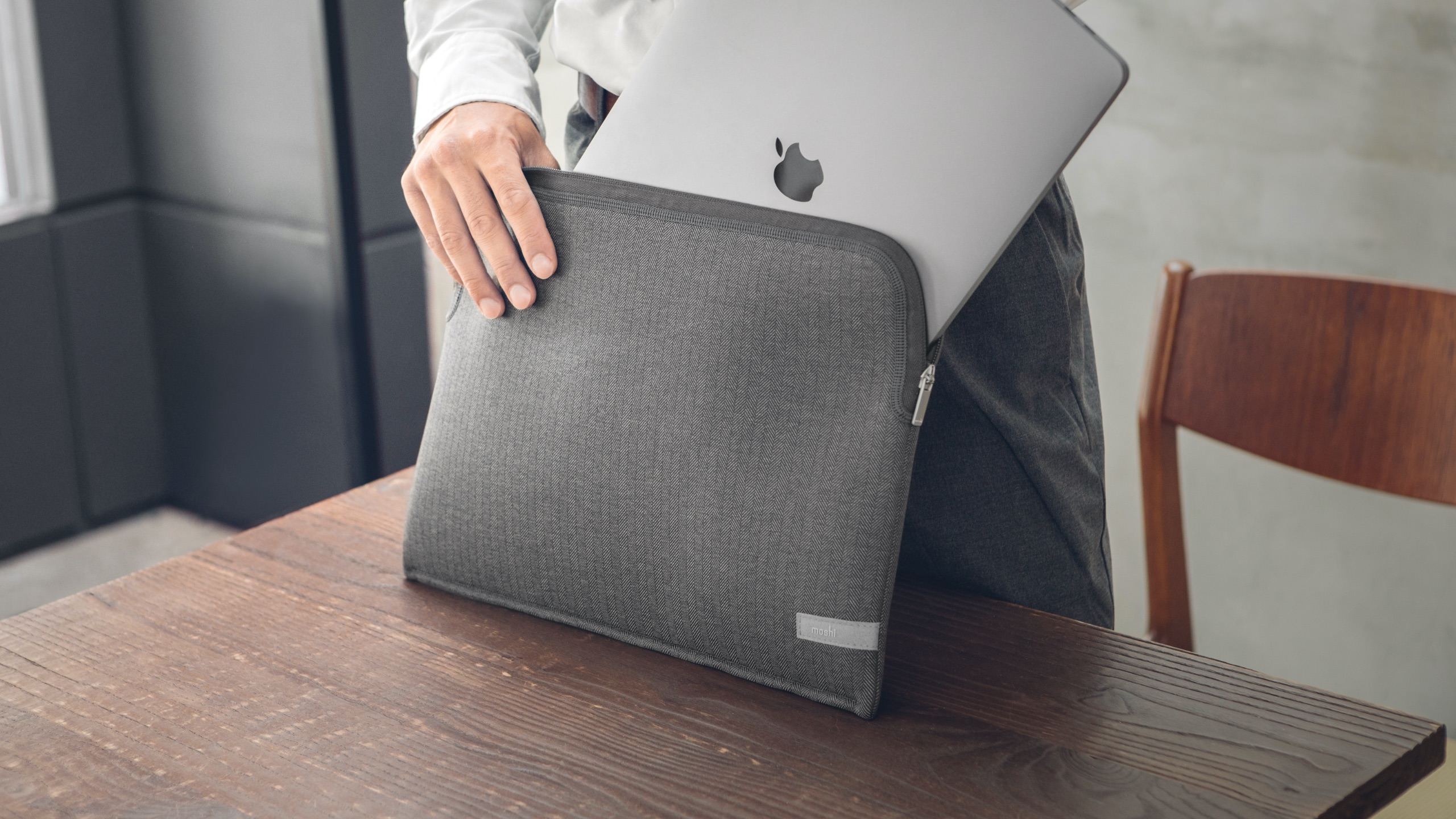 Pluma for MacBook Pro/Air 13 - Herringbone Gray